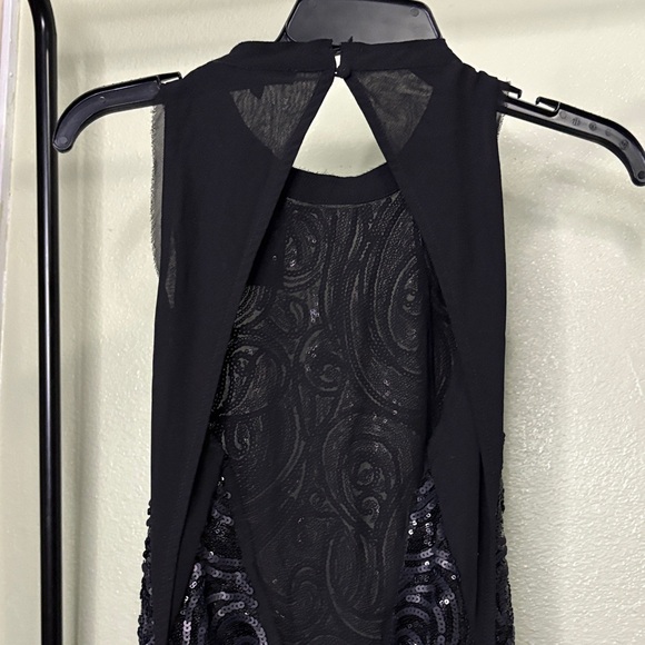 Miss Me Black Sequin Backless Dress - Picture 5 of 9